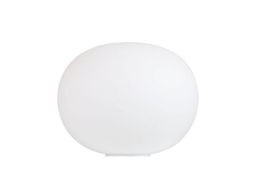 Glo Ball BASIC lampinn fra FLOS er einstaklega fallegur dimmanlegur borðlampi sem á erindi inn á öll íslensk heimili. Falleg gjöf fyrir parið.