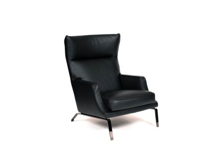 Flottur armstóll frá Natuzzi. Ítölsk gæði. Fæst bæði í leðri og með tauáklæði.