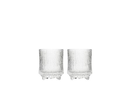 Lítið vatnsglas úr Ultima Thule línu Iittala.