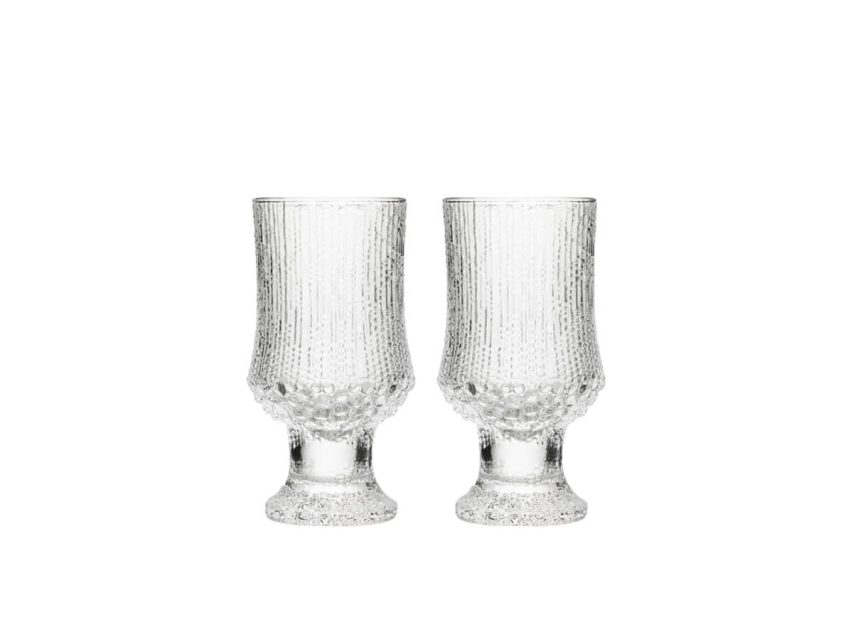Falleg hrímuð bjórglös á fæti frá Iittala. Ultima Thule bjórglösin eru flott gjöf.