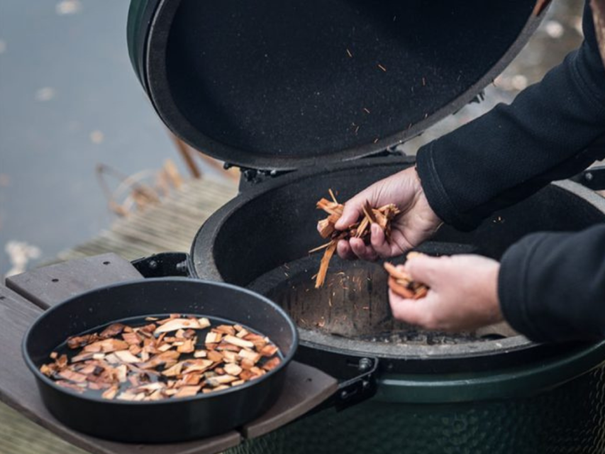 Big Green Egg - Oak Wood Chips 2,9l - Image 2