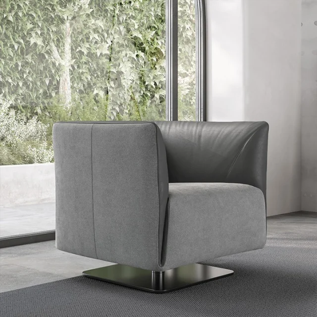 Natuzzi Italia er þekkt fyrir vönduð húsgögn þar sem gæði, þægindi og tímalaus hönnun fara saman.
